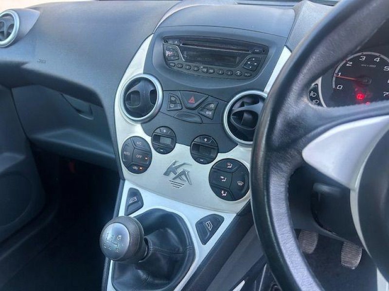 FORD KA
