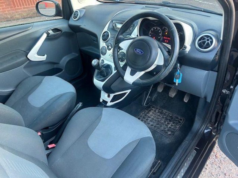 FORD KA