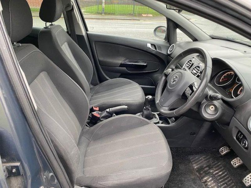 VAUXHALL CORSA