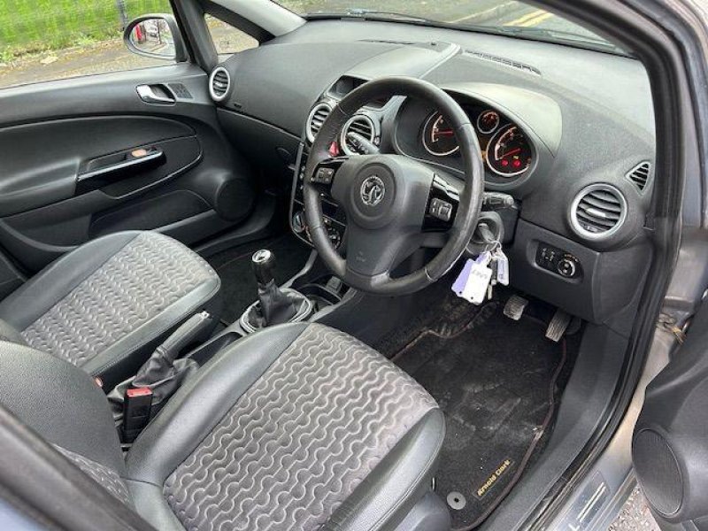 VAUXHALL CORSA