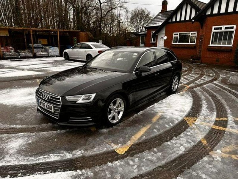 AUDI A4 AVANT
