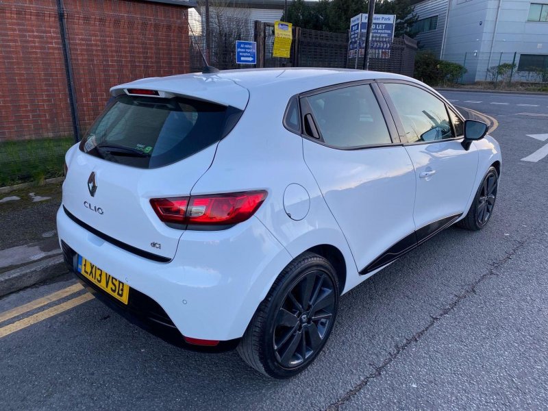 RENAULT CLIO