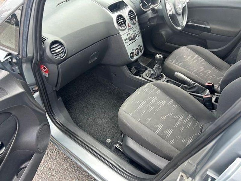 VAUXHALL CORSA