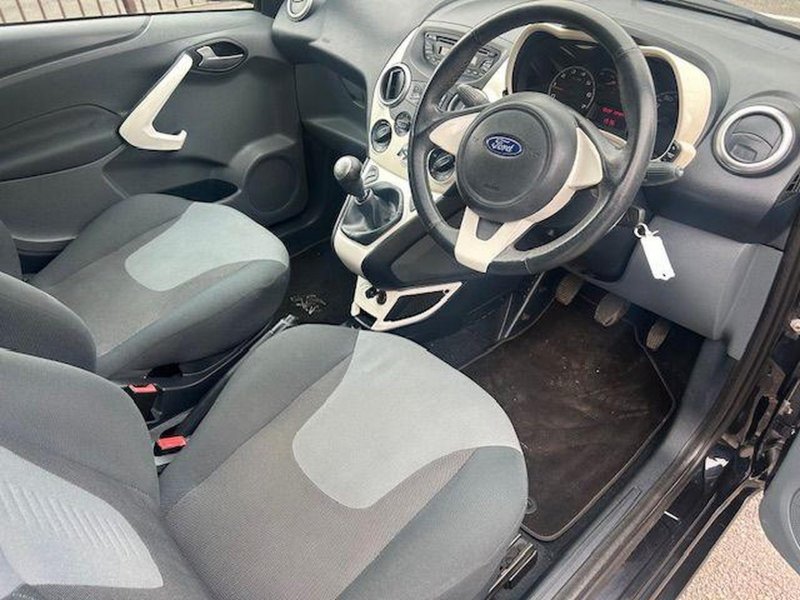 FORD KA