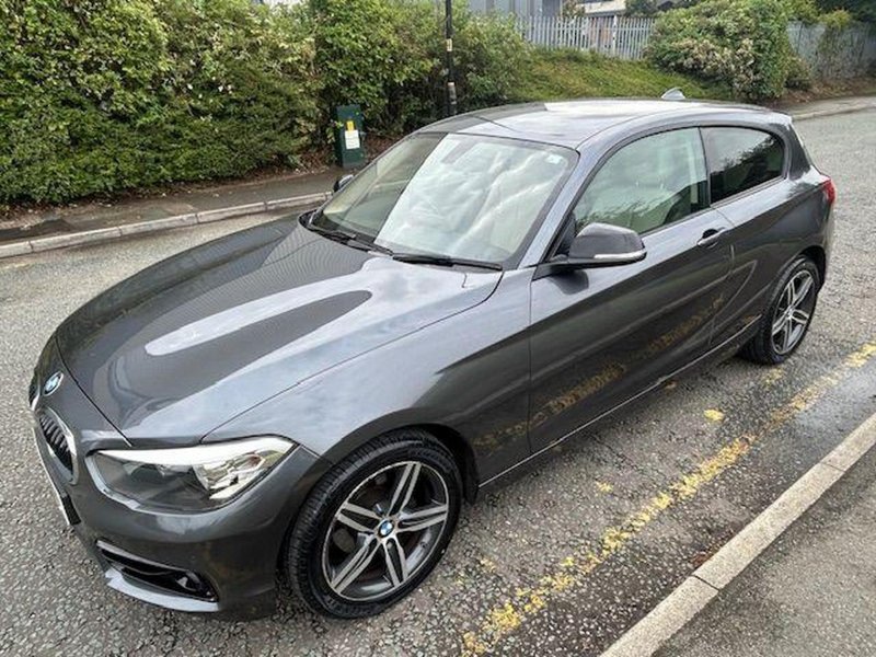 BMW 1 SERIES