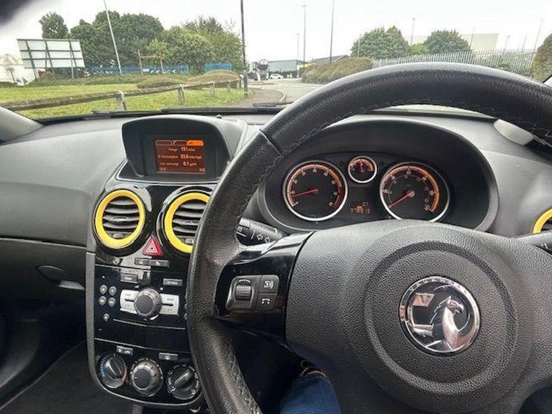 VAUXHALL CORSA