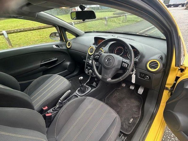 VAUXHALL CORSA